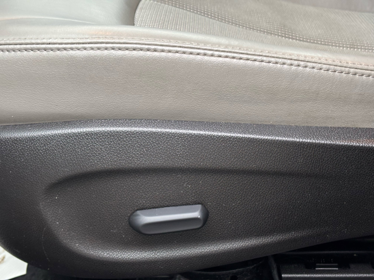 Used 2013 Buick Verano Convenience image 7