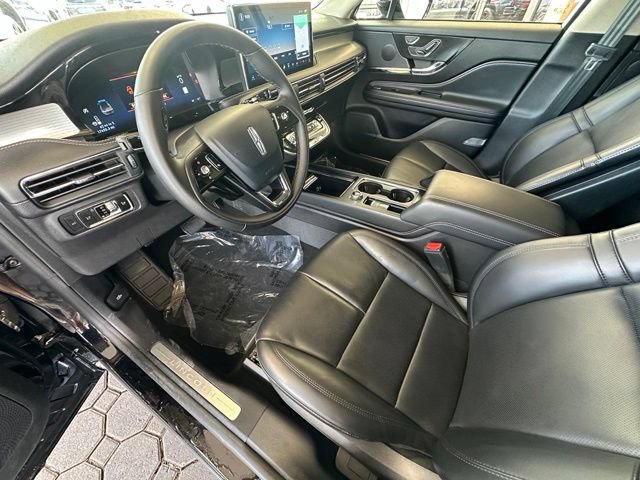 Certified 2025 Lincoln Corsair FWD w/ Equipment Group 101A image 16