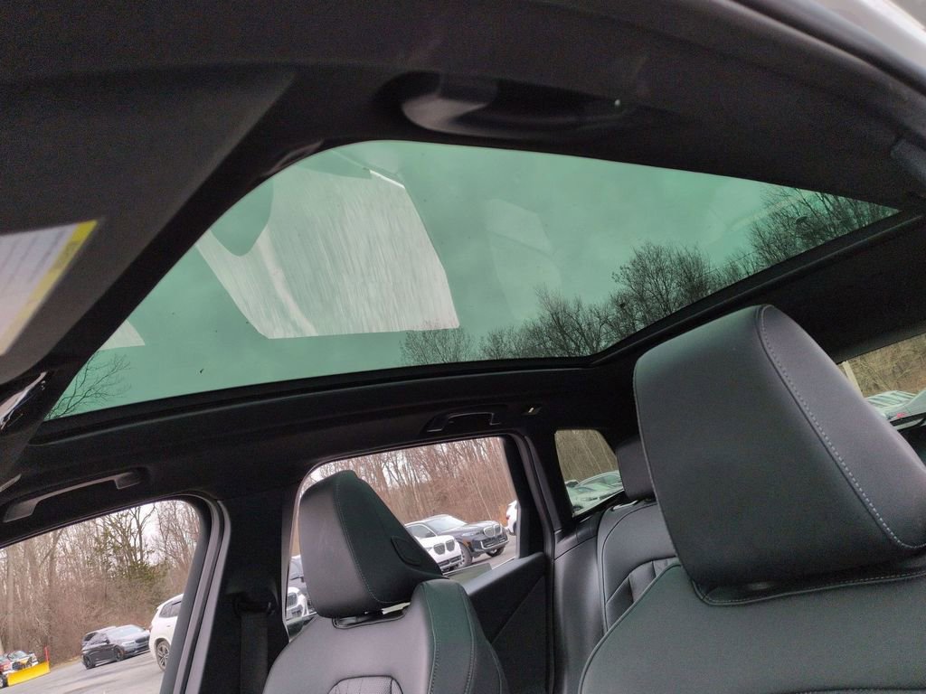 Used 2025 BMW X3 xDrive30i w/ Premium Package image 16