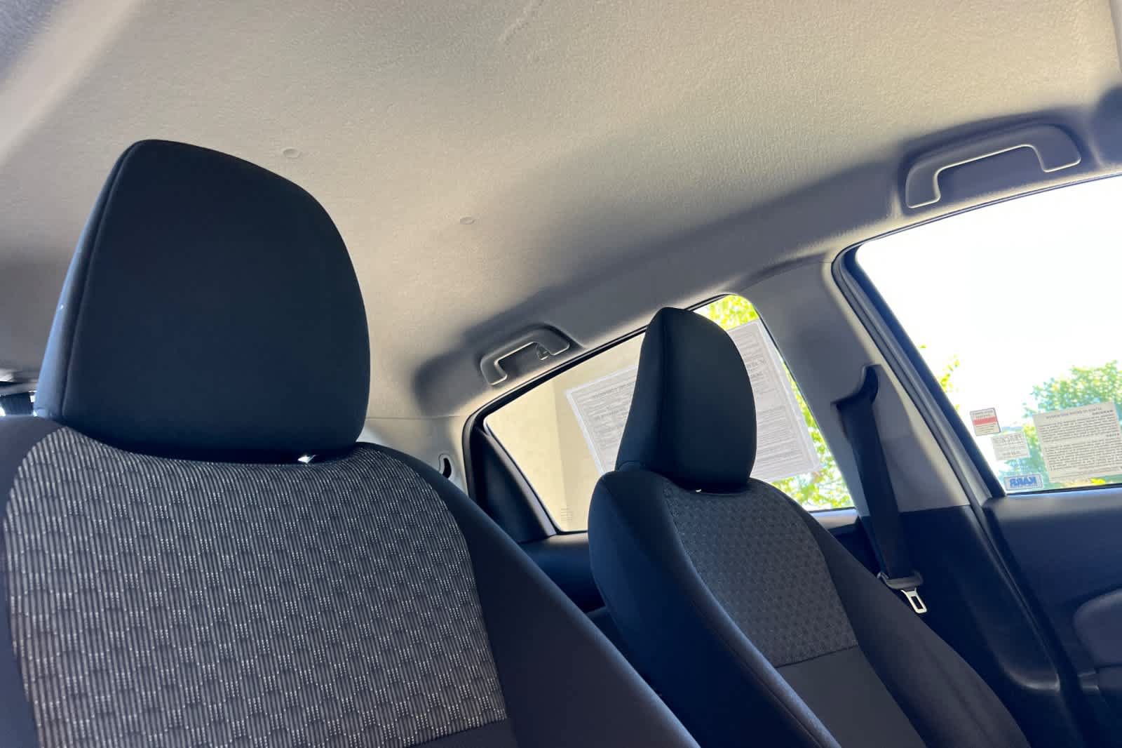 Used 2015 Toyota Yaris L FWD image 18