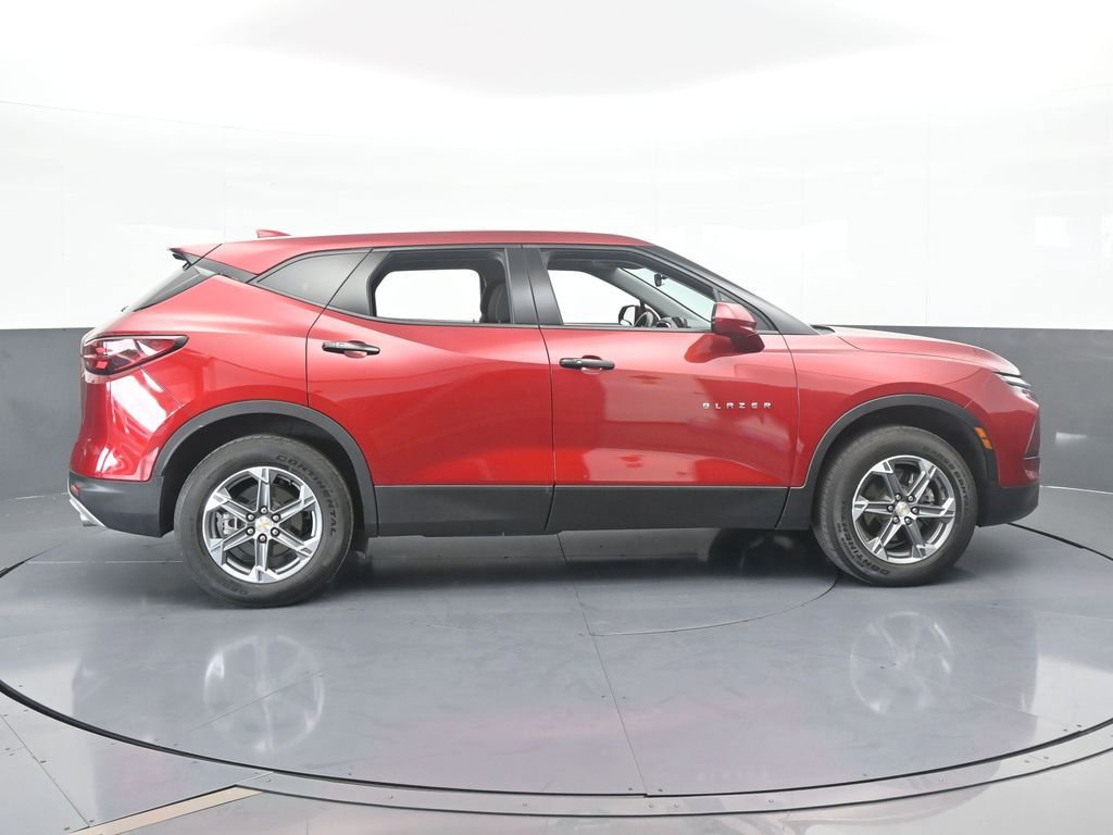 Used 2023 Chevrolet Blazer LT image 7