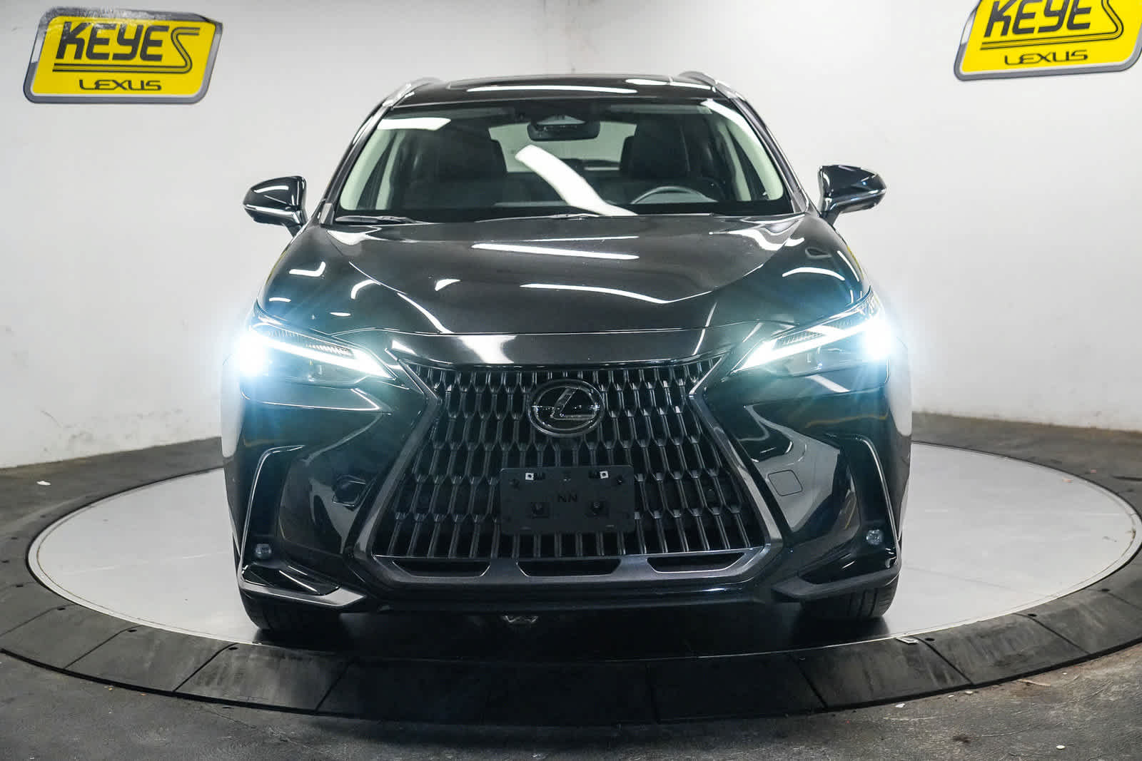 Used 2024 Lexus NX 350 AWD w/ Vision Package image 4