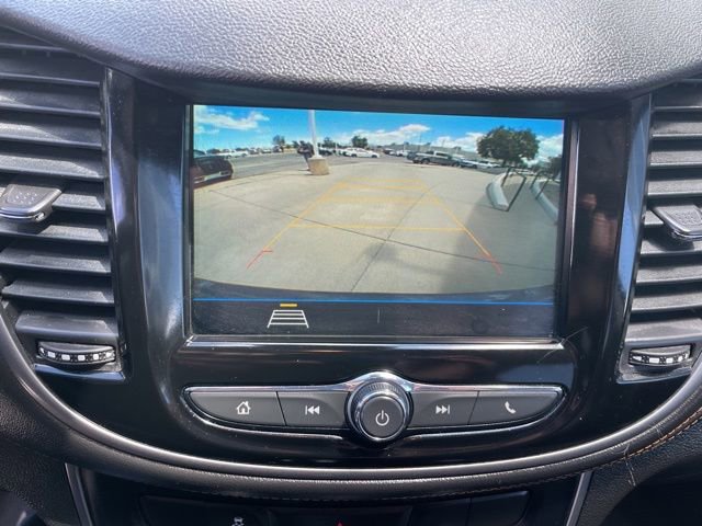 Used 2019 Chevrolet Trax LT w/ LT Convenience Package AWD/4WD image 10