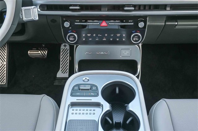 New 2026 Hyundai Ioniq 9 Calligraphy image 15