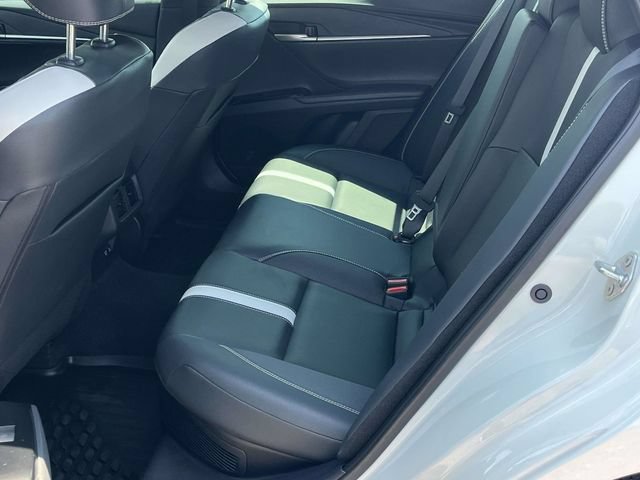 Used 2025 Toyota Camry SE FWD image 15