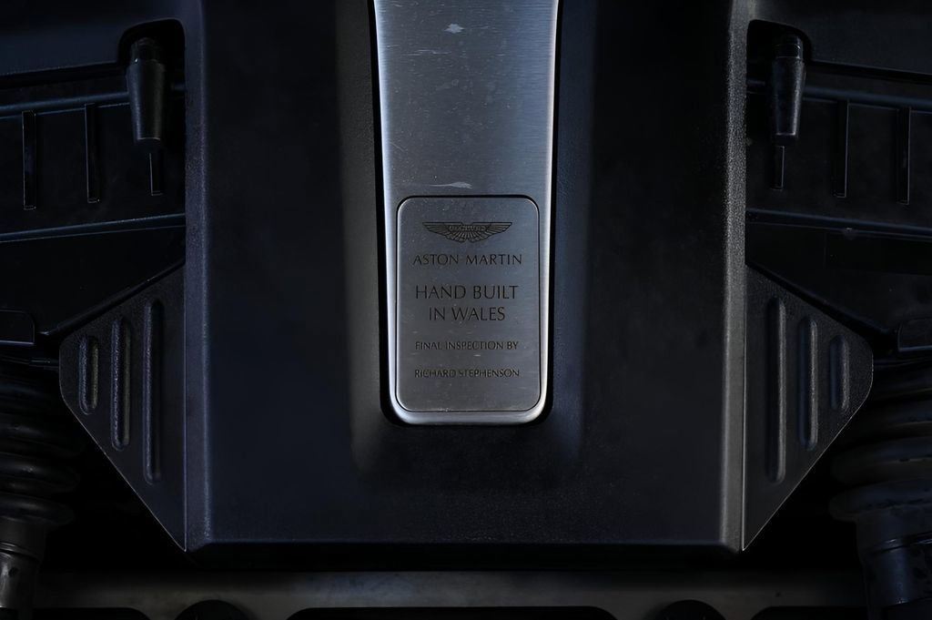 Used 2021 Aston Martin DBX image 45