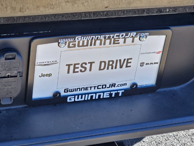 Used 2026 Jeep Gladiator Mojave w/ Safety Group AWD/4WD image 12