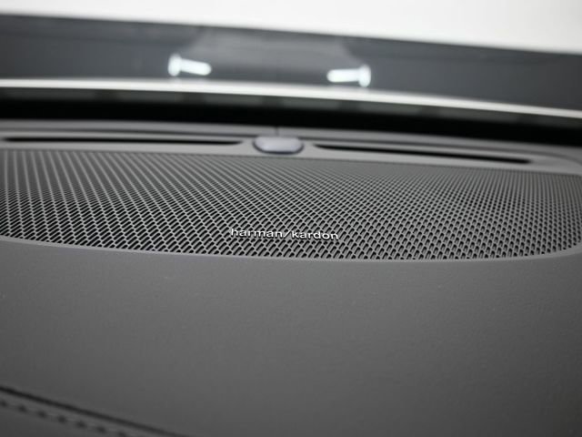 New 2026 Volvo XC90 B6 Ultra w/ Protection Package image 31