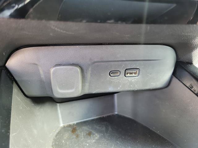 Used 2025 Chevrolet Trax LT FWD image 14