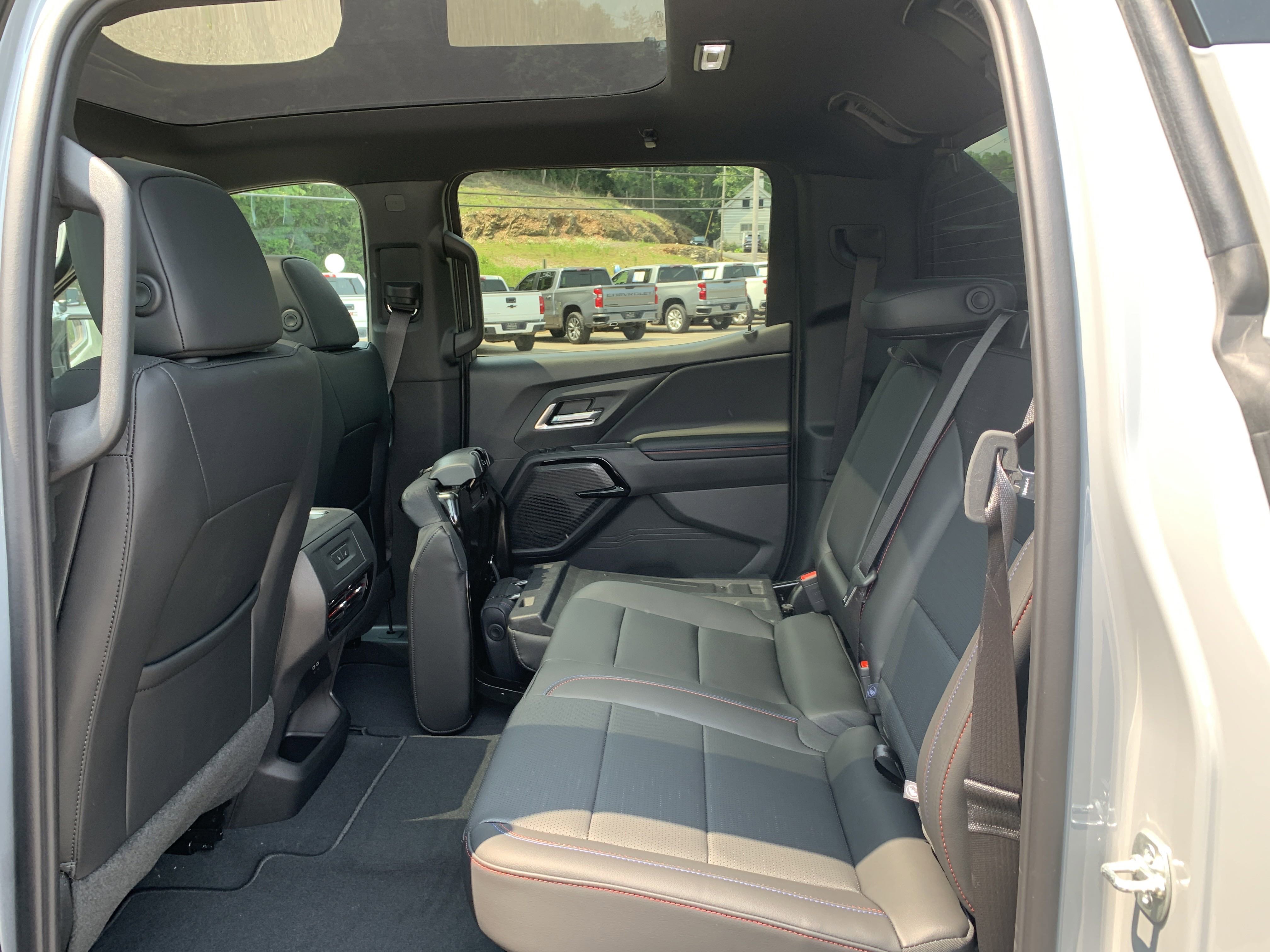 New 2025 Chevrolet Silverado EV RST image 16