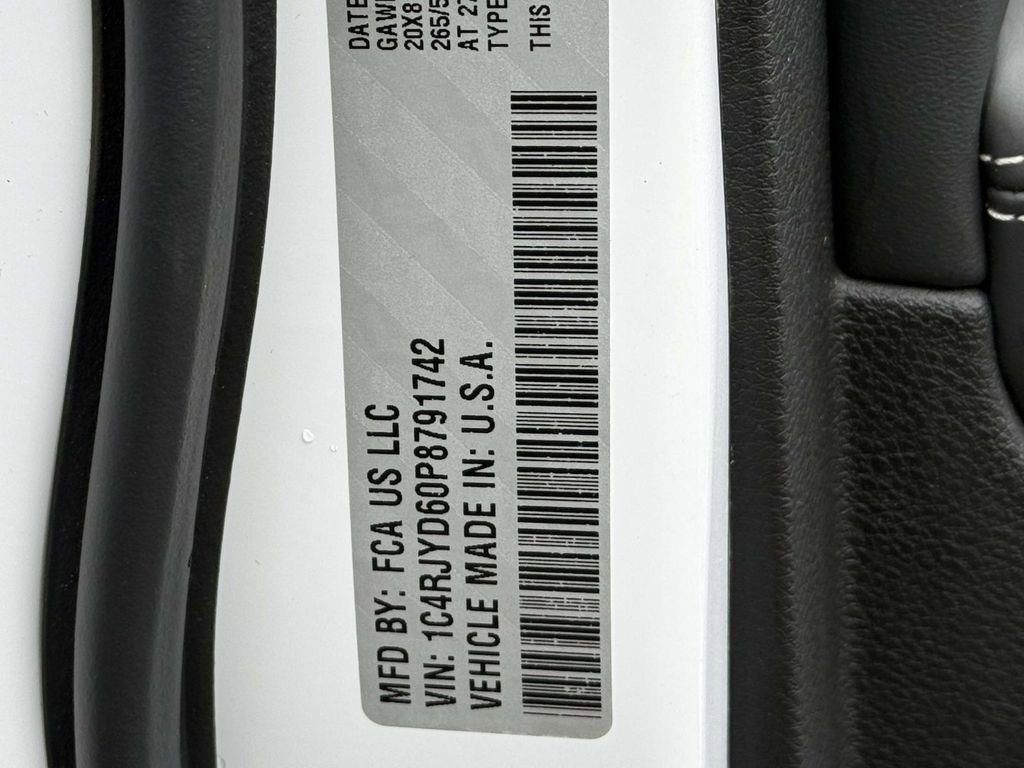 Used 2023 Jeep Grand Cherokee Overland image 30