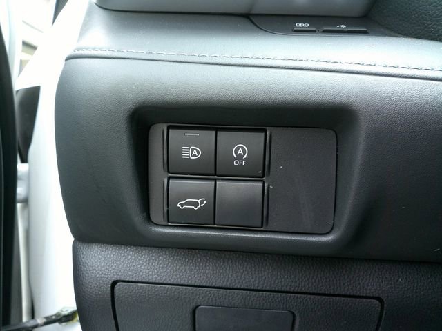 Used 2023 Toyota Highlander LE AWD/4WD image 18