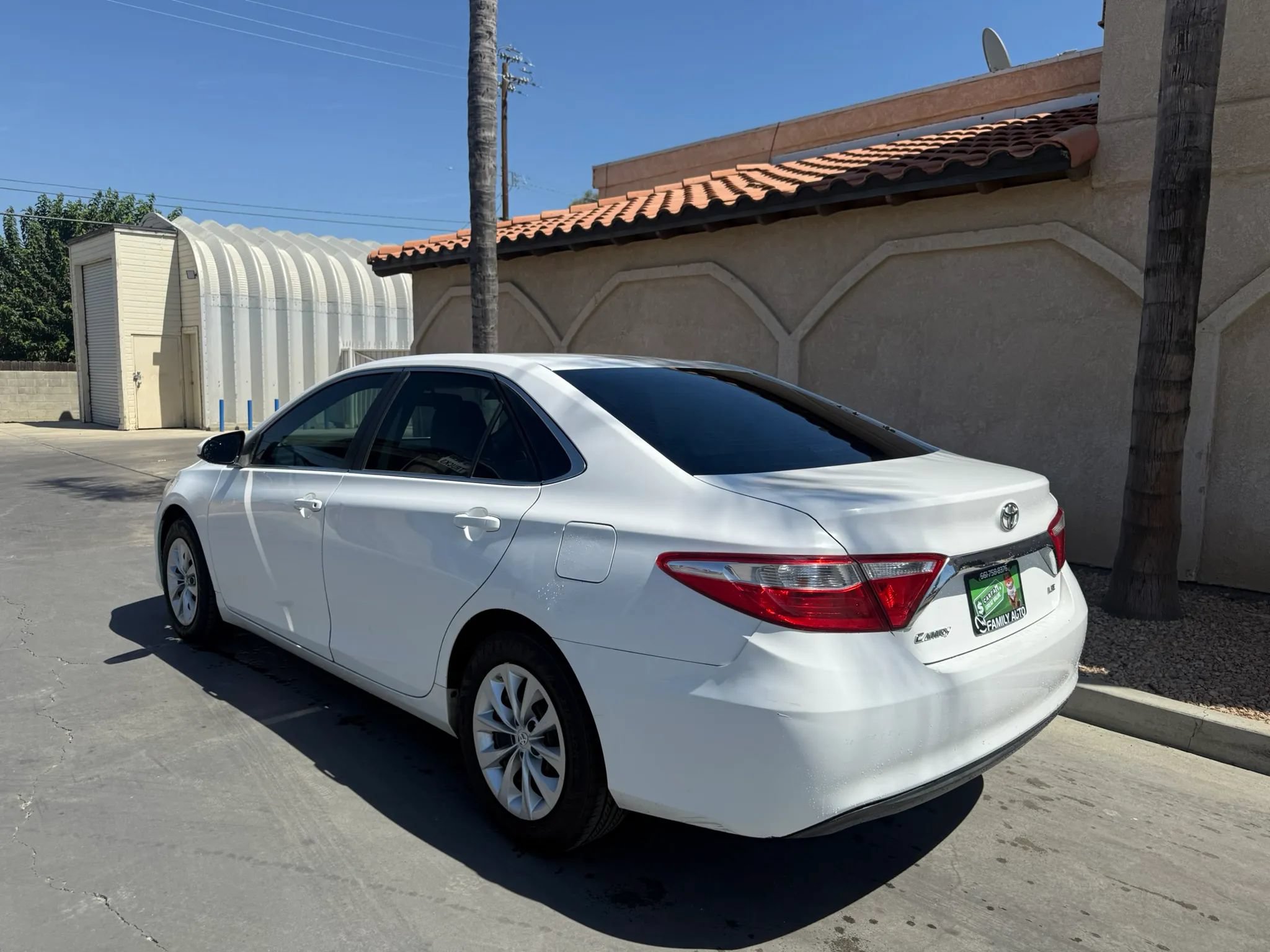 Used 2015 Toyota Camry LE FWD image 6