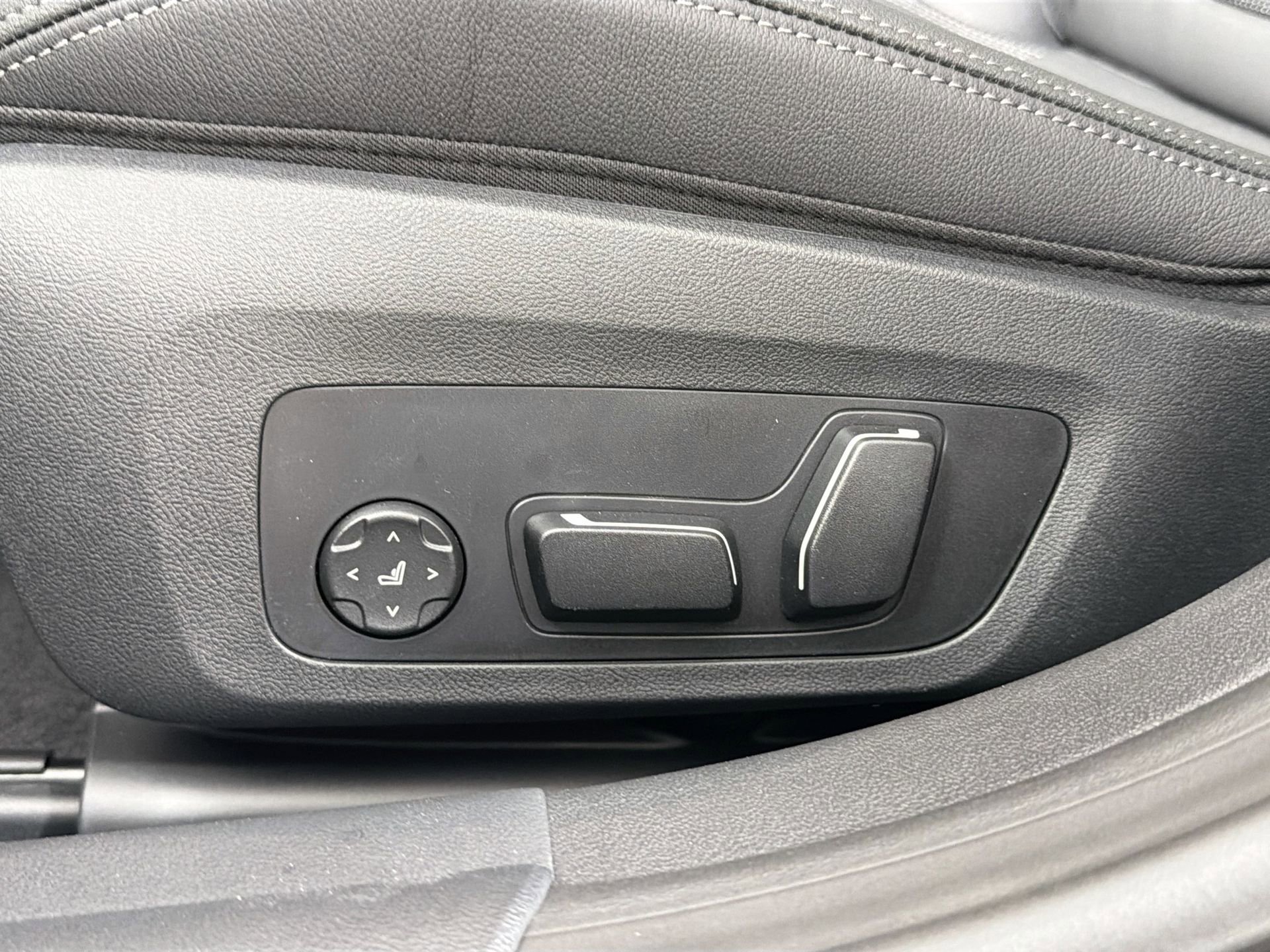 New 2026 BMW 430i w/ M Sport Package image 19