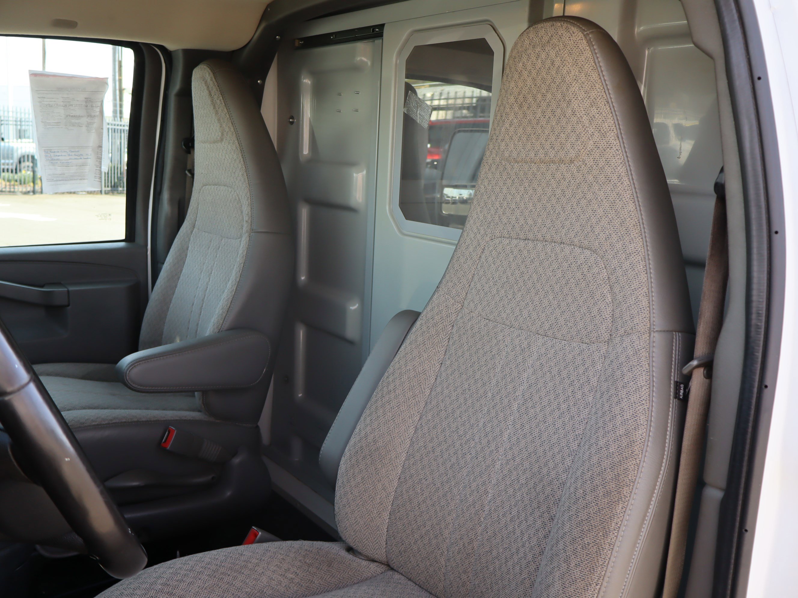 Used 2019 Chevrolet Express 3500 w/ Power Convenience Package image 17