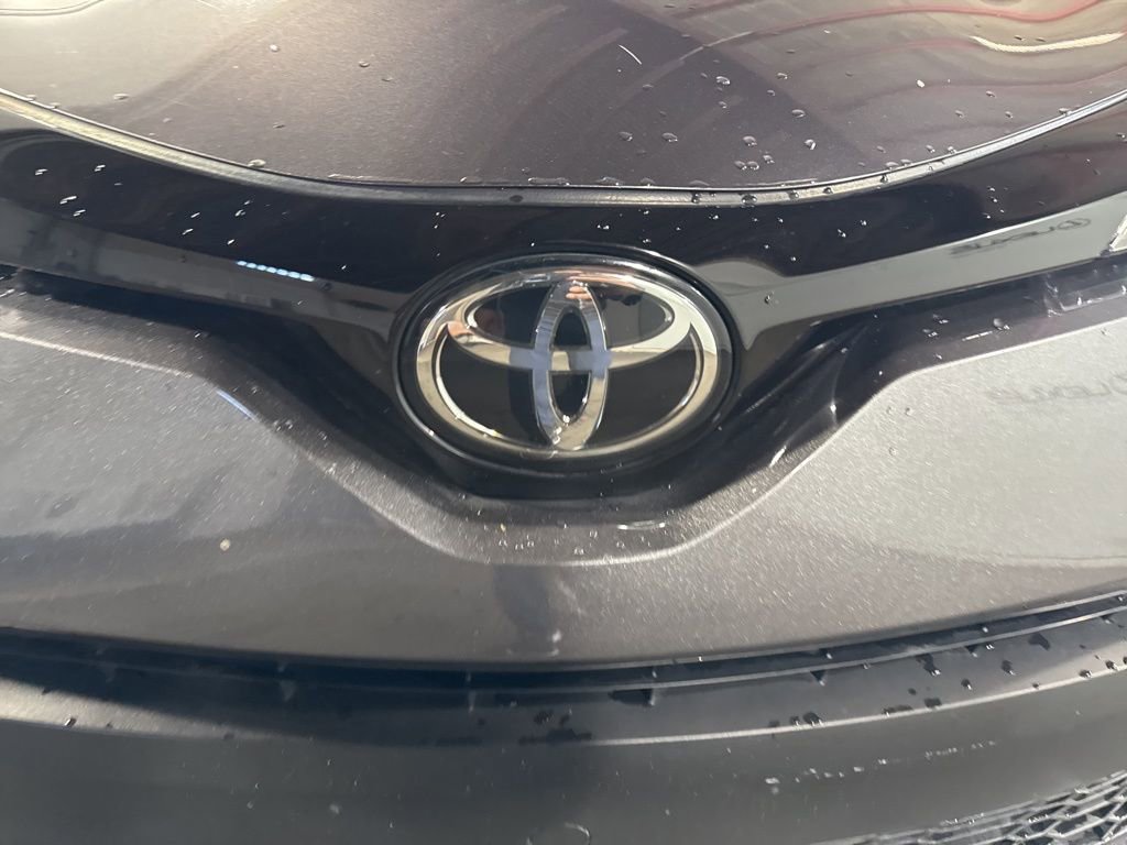 Used 2021 Toyota C-HR LE image 4