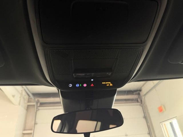 Certified 2025 Chevrolet Traverse LT image 22