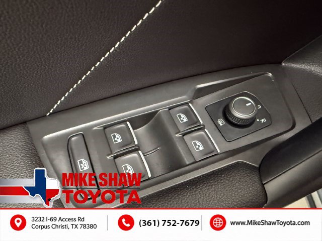 Used 2023 Volkswagen Tiguan SE R-Line FWD image 26