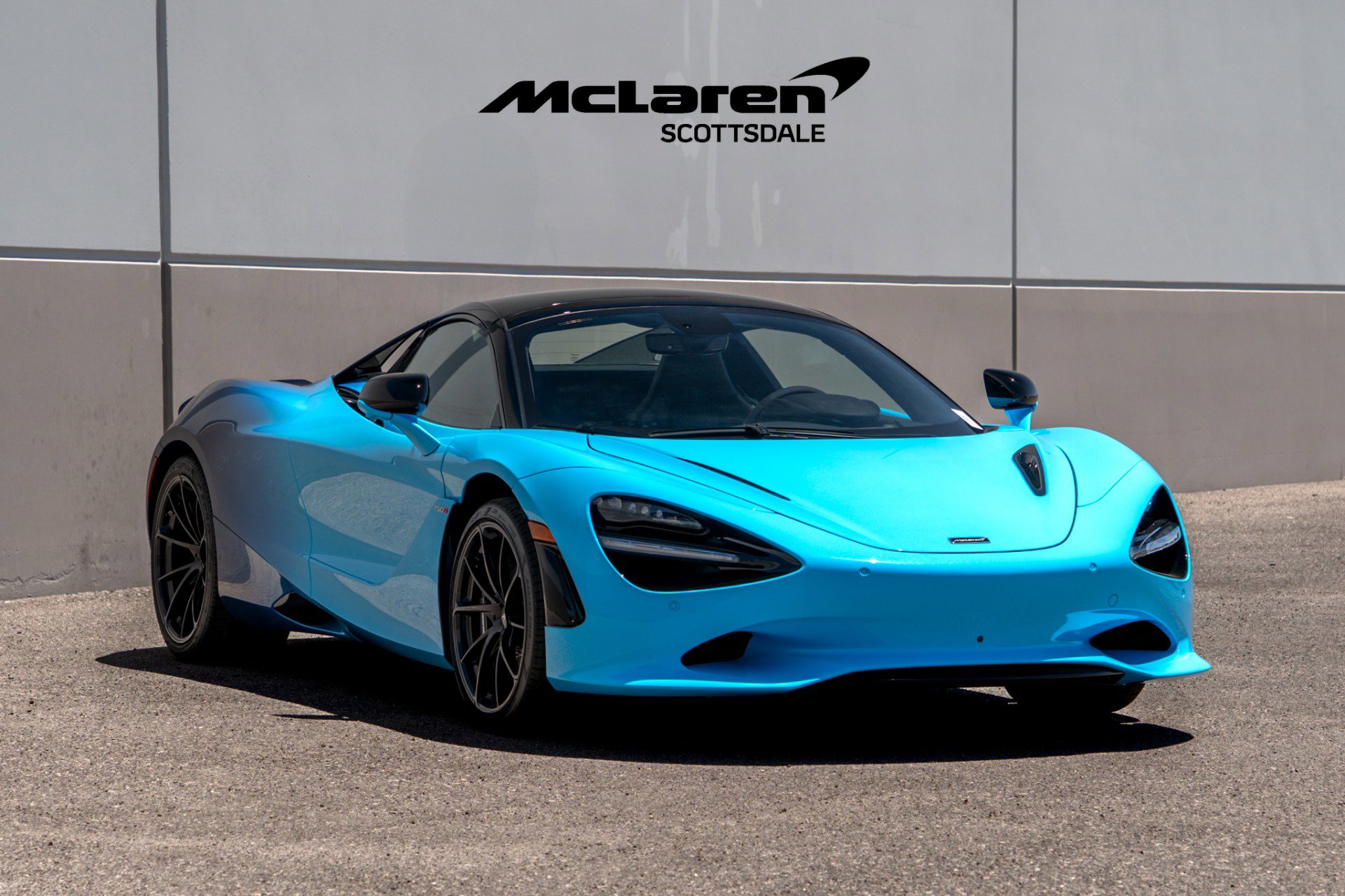 Used 2025 McLaren 750S Spider RWD image 40