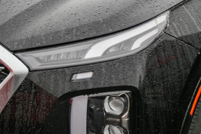 Used 2021 Hyundai Palisade Calligraphy w/ Winter Package image 3