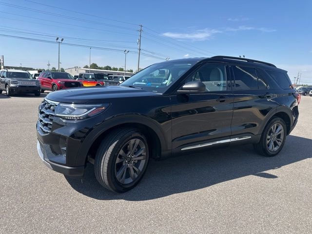Used 2025 Ford Explorer Active w/ Active Comfort Package AWD/4WD image 27