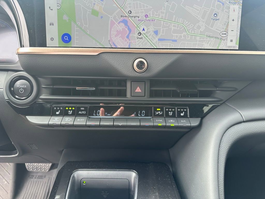 Used 2026 Toyota Crown Platinum image 18