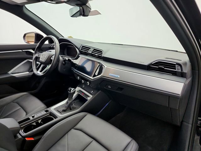 Used 2022 Audi Q3 2.0T Premium Plus AWD/4WD image 17
