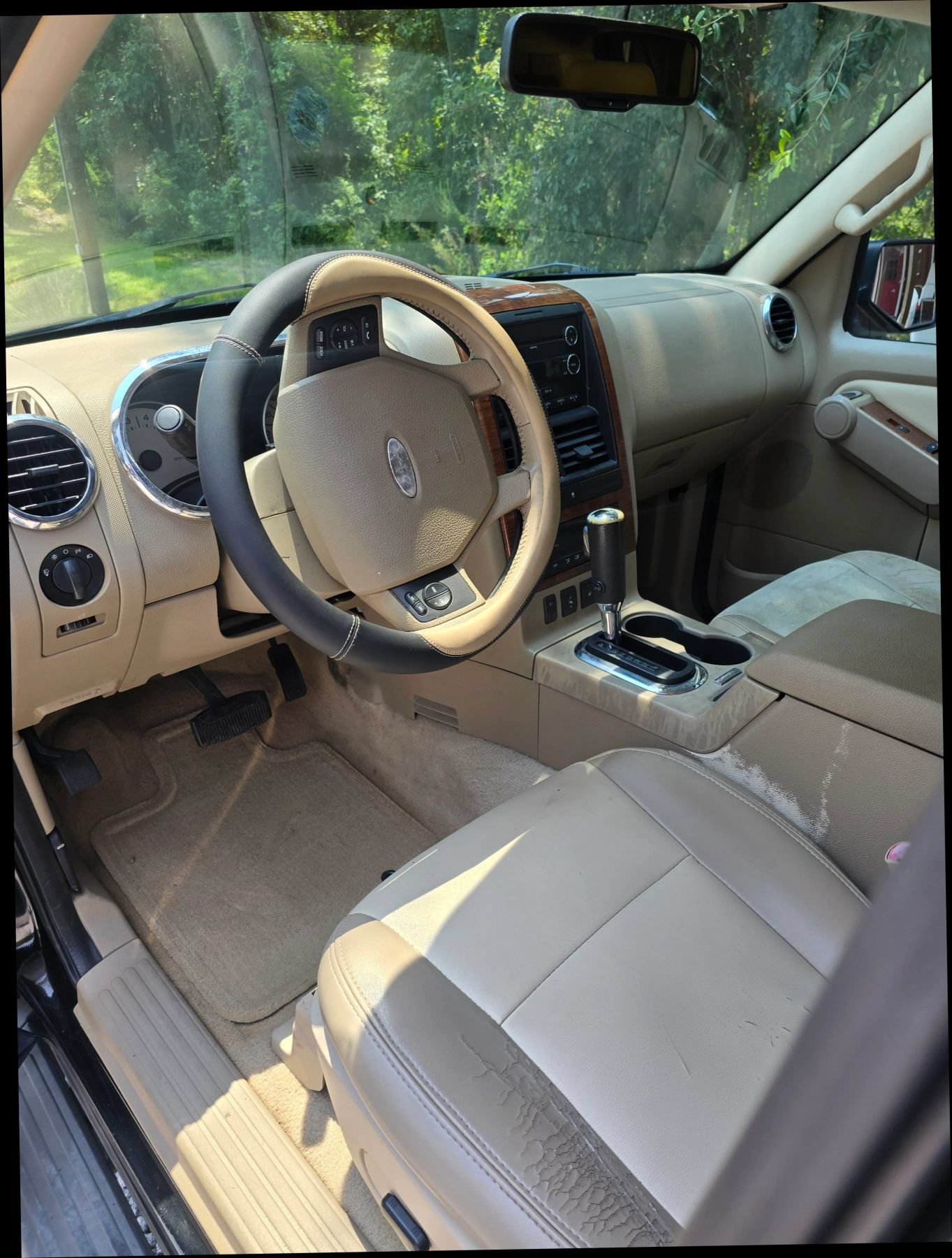 Used 2009 Ford Explorer Eddie Bauer RWD image 14