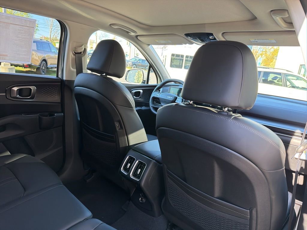 New 2026 Kia Sorento S AWD/4WD image 14