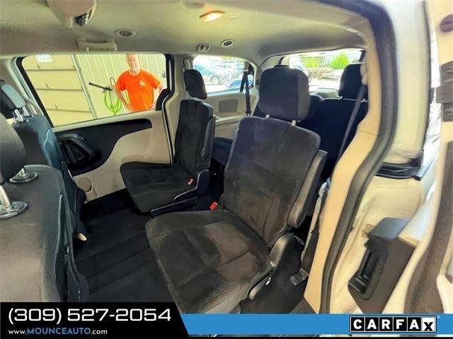 Used 2018 Dodge Grand Caravan SE image 12