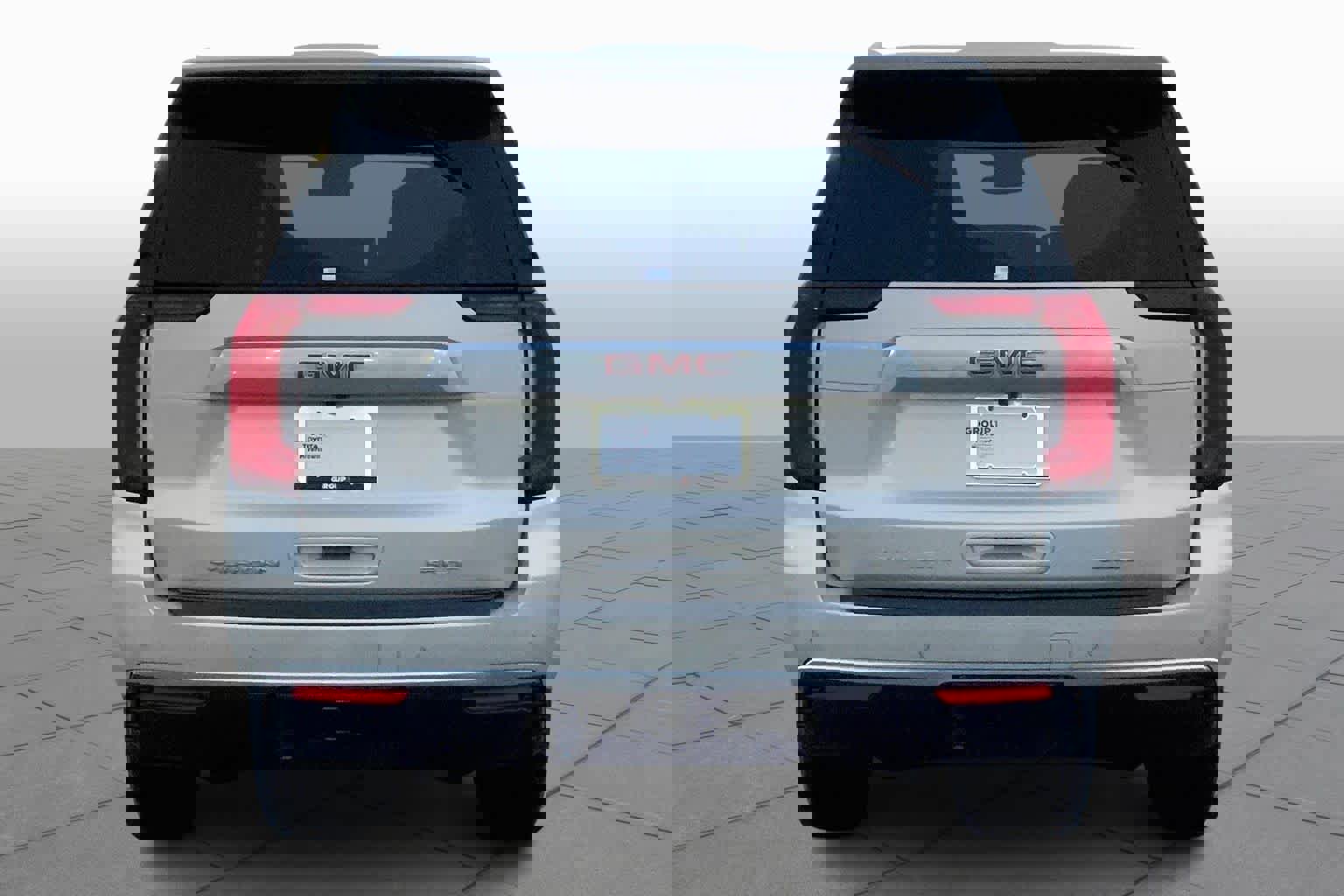 Used 2023 GMC Yukon SLT image 5