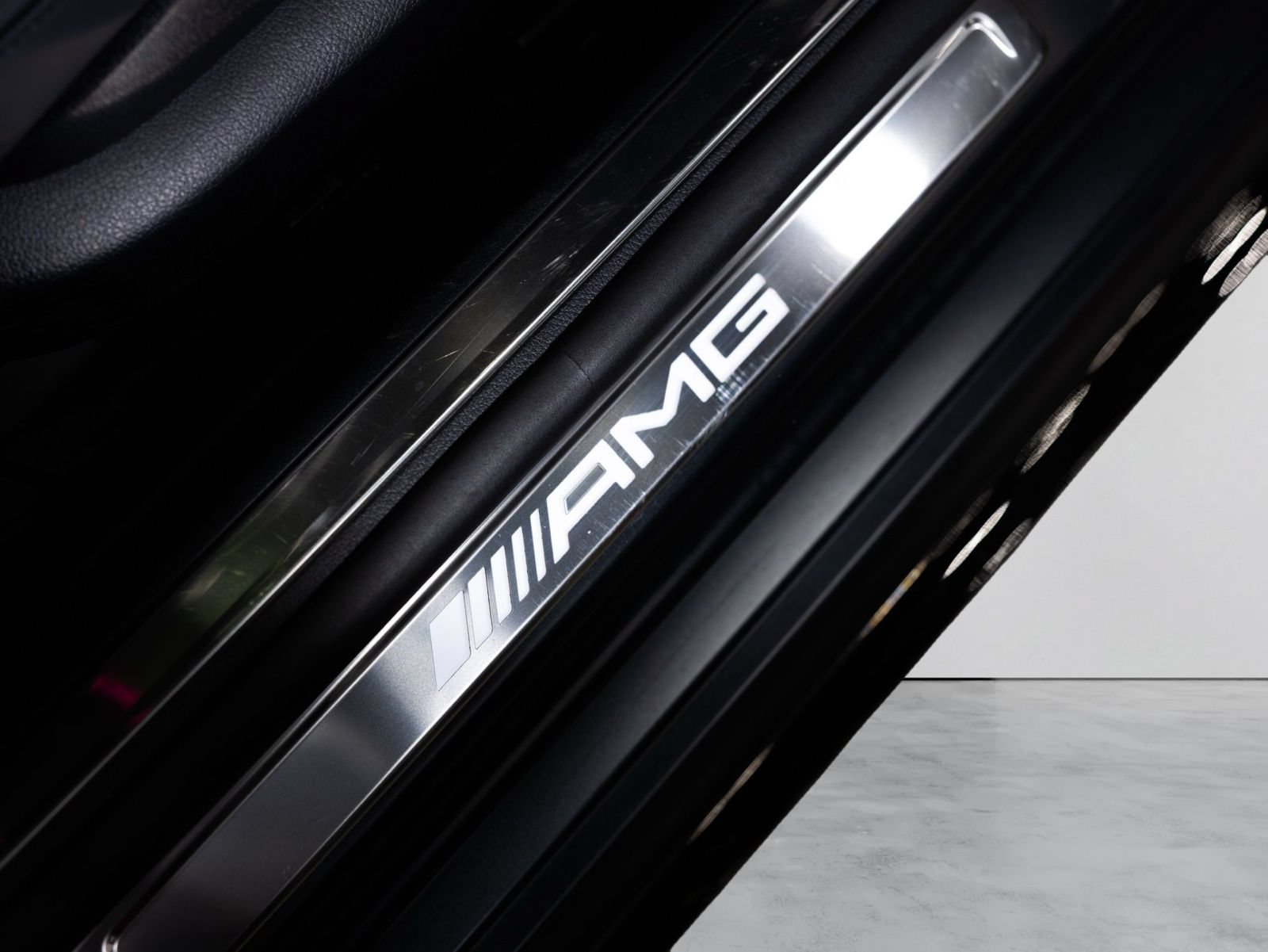 Used 2024 Mercedes-Benz S 63 AMG S image 39