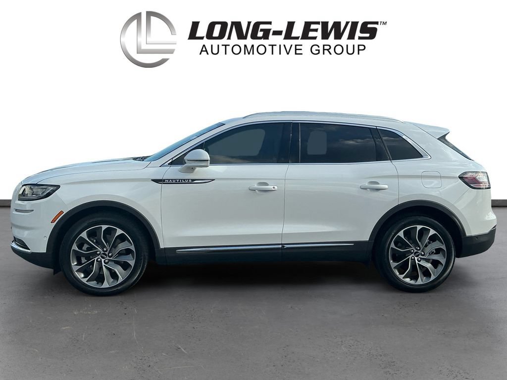 Used 2023 Lincoln Nautilus Reserve w/ Equipment Group 201A AWD/4WD image 2