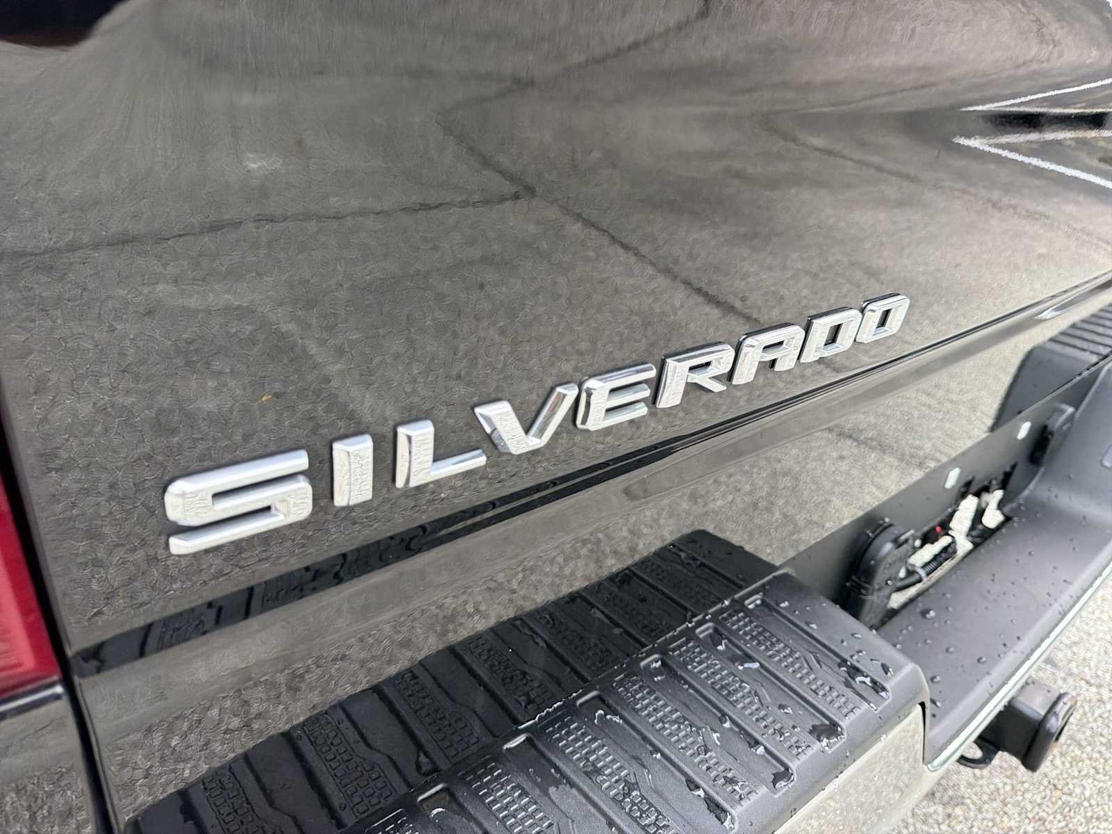 Certified 2021 Chevrolet Silverado 1500 LT AWD/4WD image 38