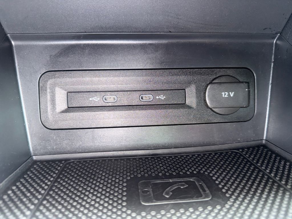 Used 2022 Volkswagen Atlas SEL R-Line image 22