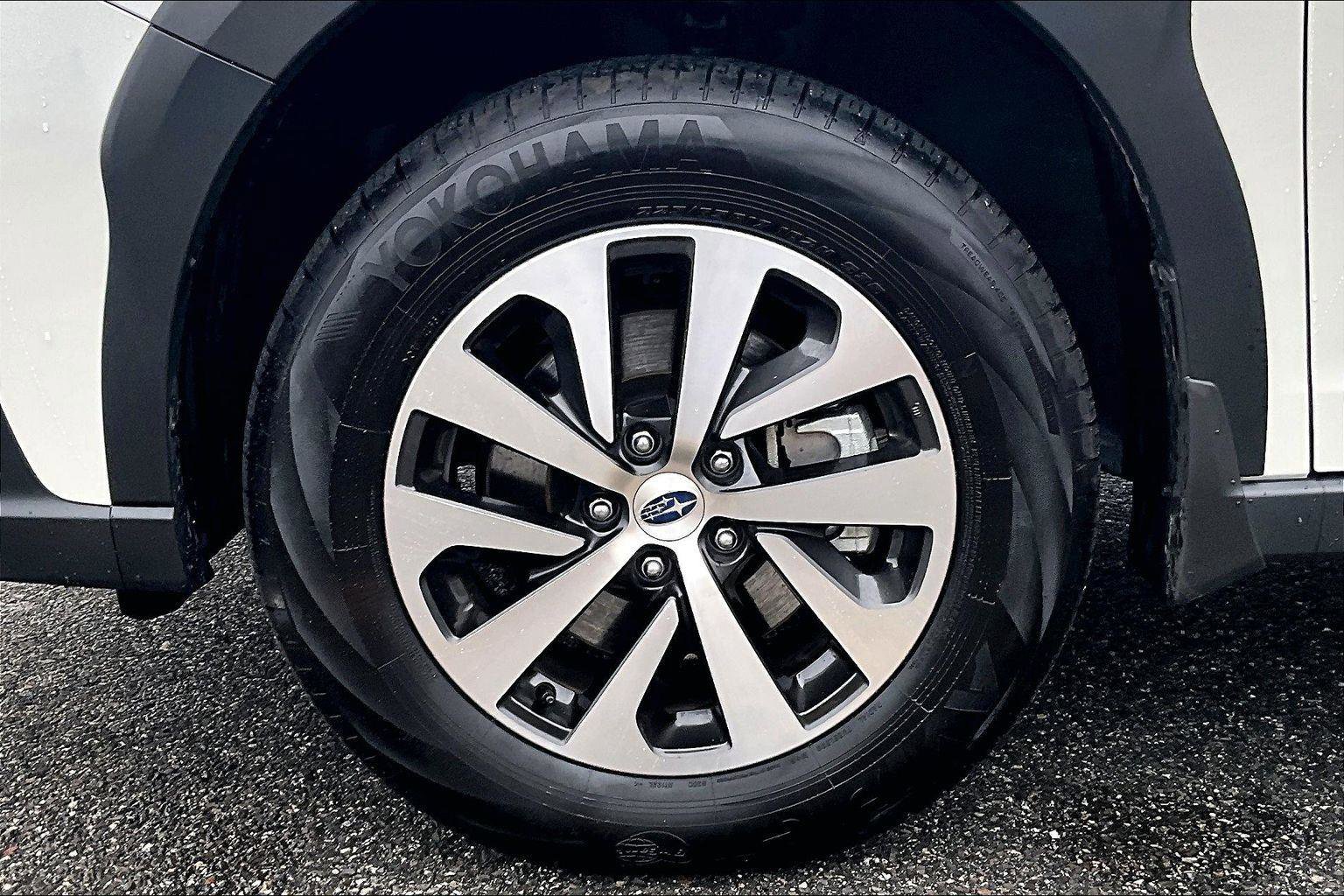 Used 2025 Subaru Outback Premium image 9