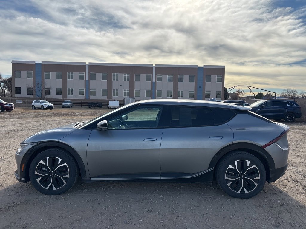 Used 2022 Kia EV6 Wind image 2