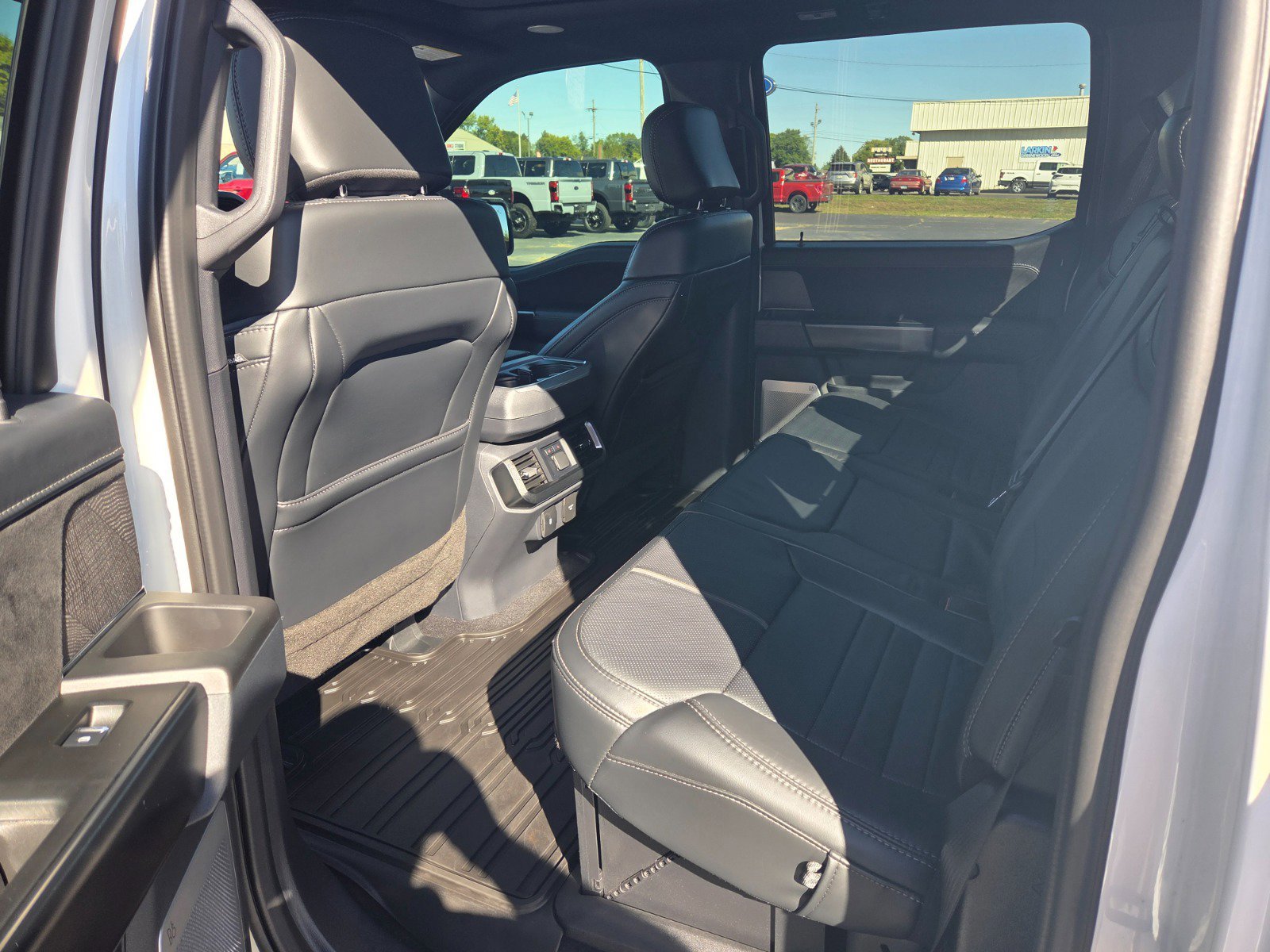 Used 2023 Ford F150 Platinum w/ Equipment Group 701A High image 11