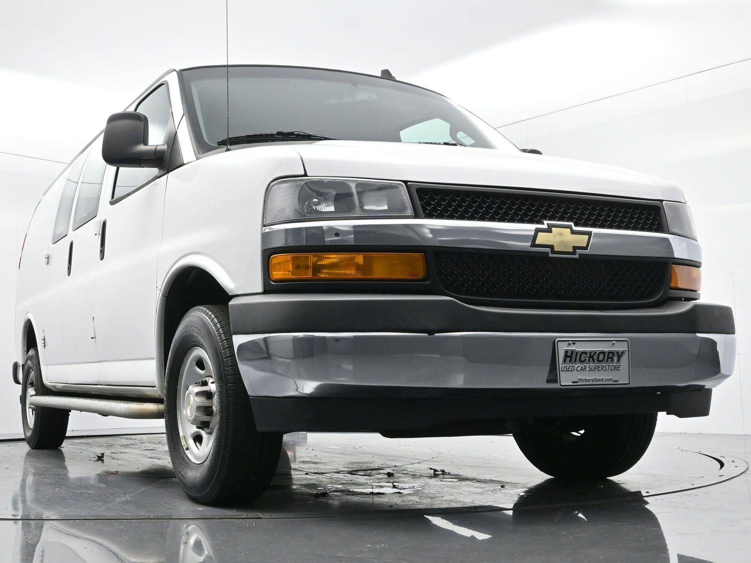 Used 2022 Chevrolet Express 2500 w/ Driver Convenience Package image 36