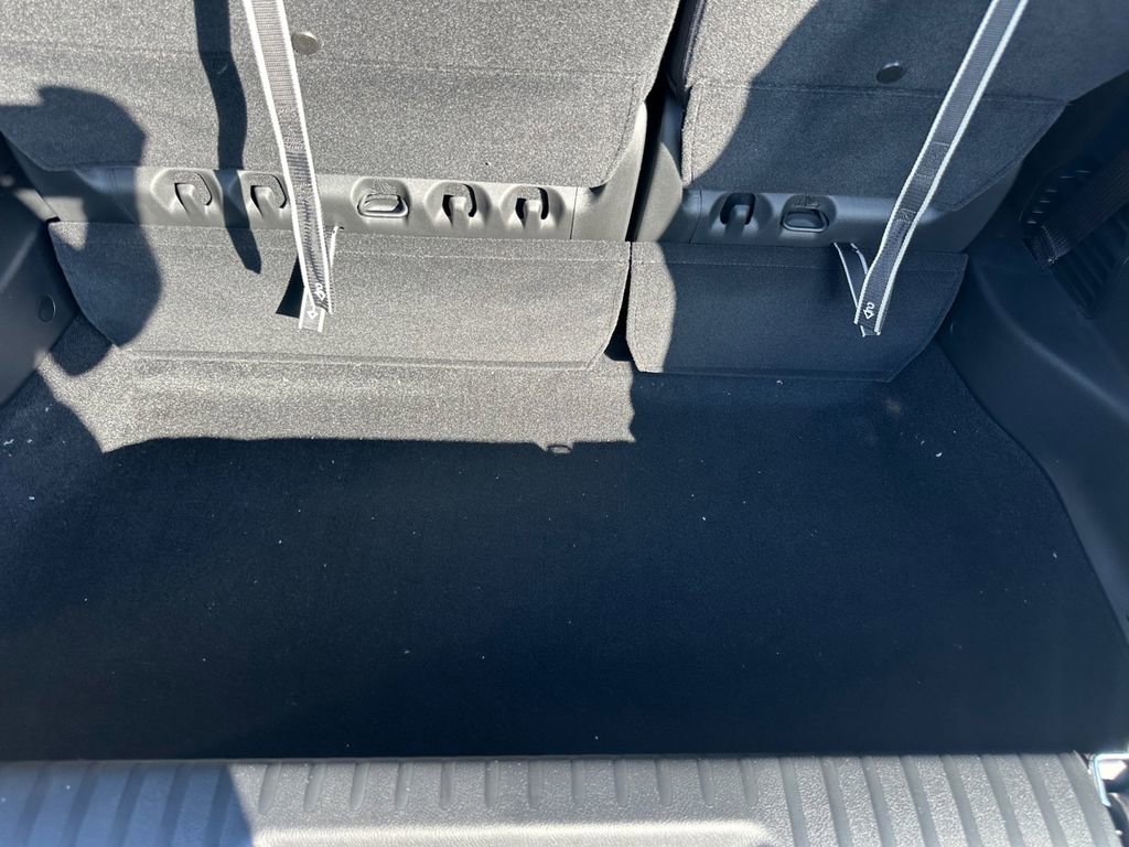 New 2026 Chrysler Pacifica Select image 17