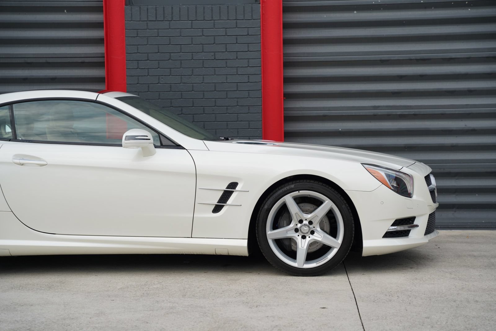 Used 2016 Mercedes-Benz SL 400 image 5