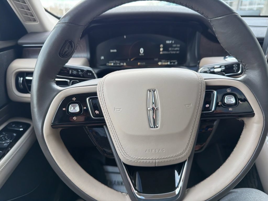 Used 2023 Lincoln Aviator Reserve w/ Equipment Group 201A AWD/4WD image 27