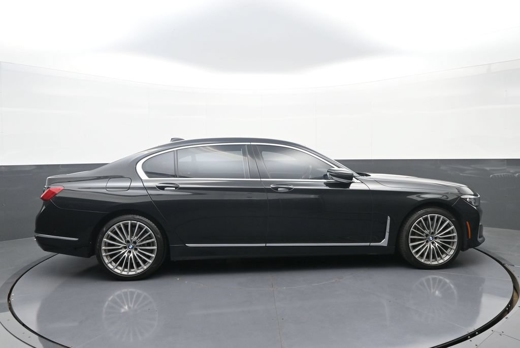 Used 2022 BMW 750i xDrive w/ Autobahn Package AWD/4WD image 8