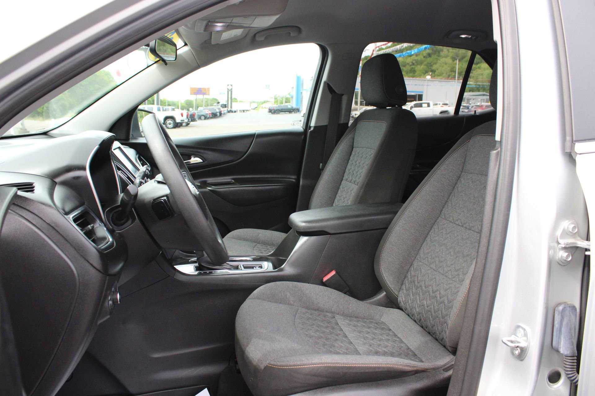Used 2022 Chevrolet Equinox LT FWD image 15