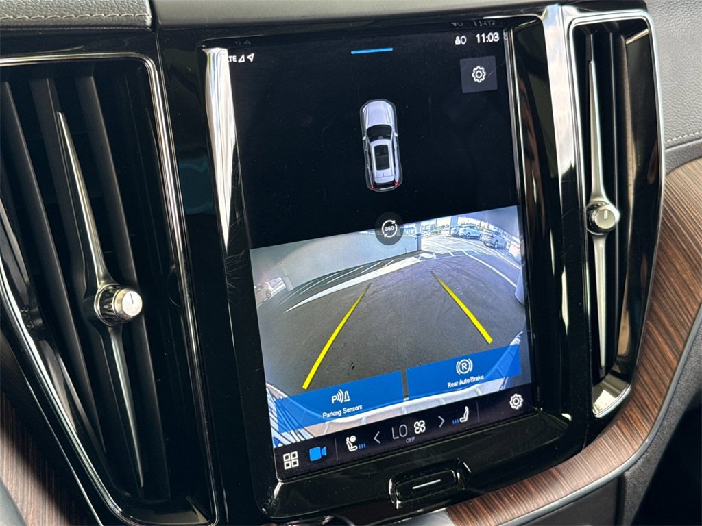 Certified 2023 Volvo XC60 B5 Ultimate w/ Climate Package image 19