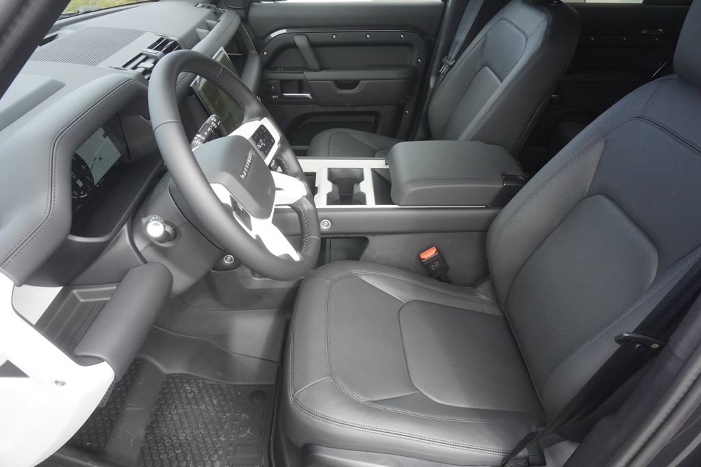 New 2026 Land Rover Defender 110 X-Dynamic SE AWD/4WD image 19