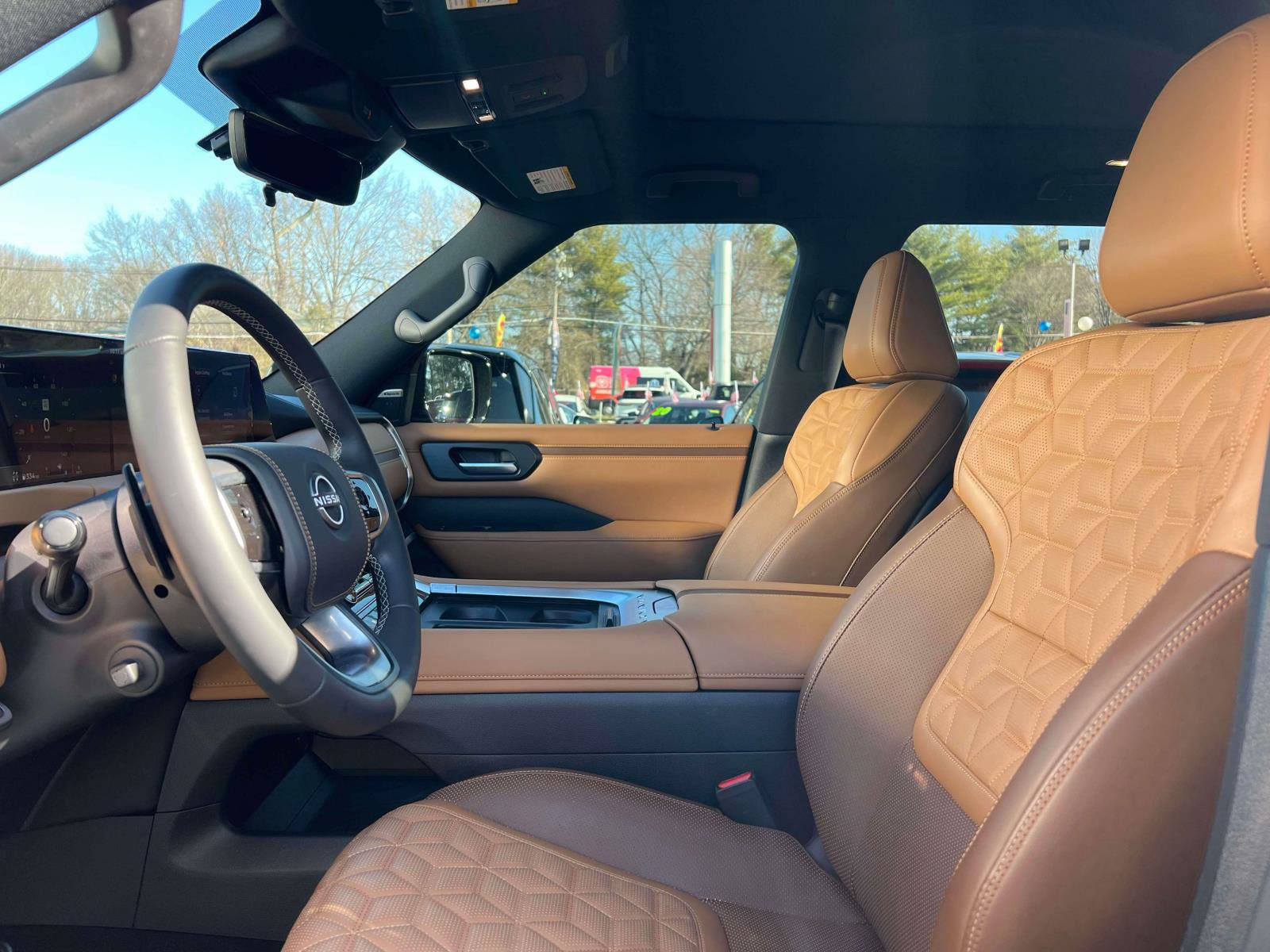 Used 2025 Nissan Armada Platinum Reserve image 27