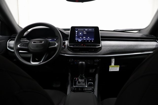 New 2025 Jeep Compass Sport image 12