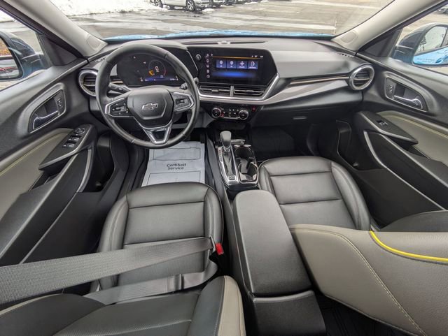 Used 2025 Chevrolet Trax ACTIV w/ Sunroof Package image 30