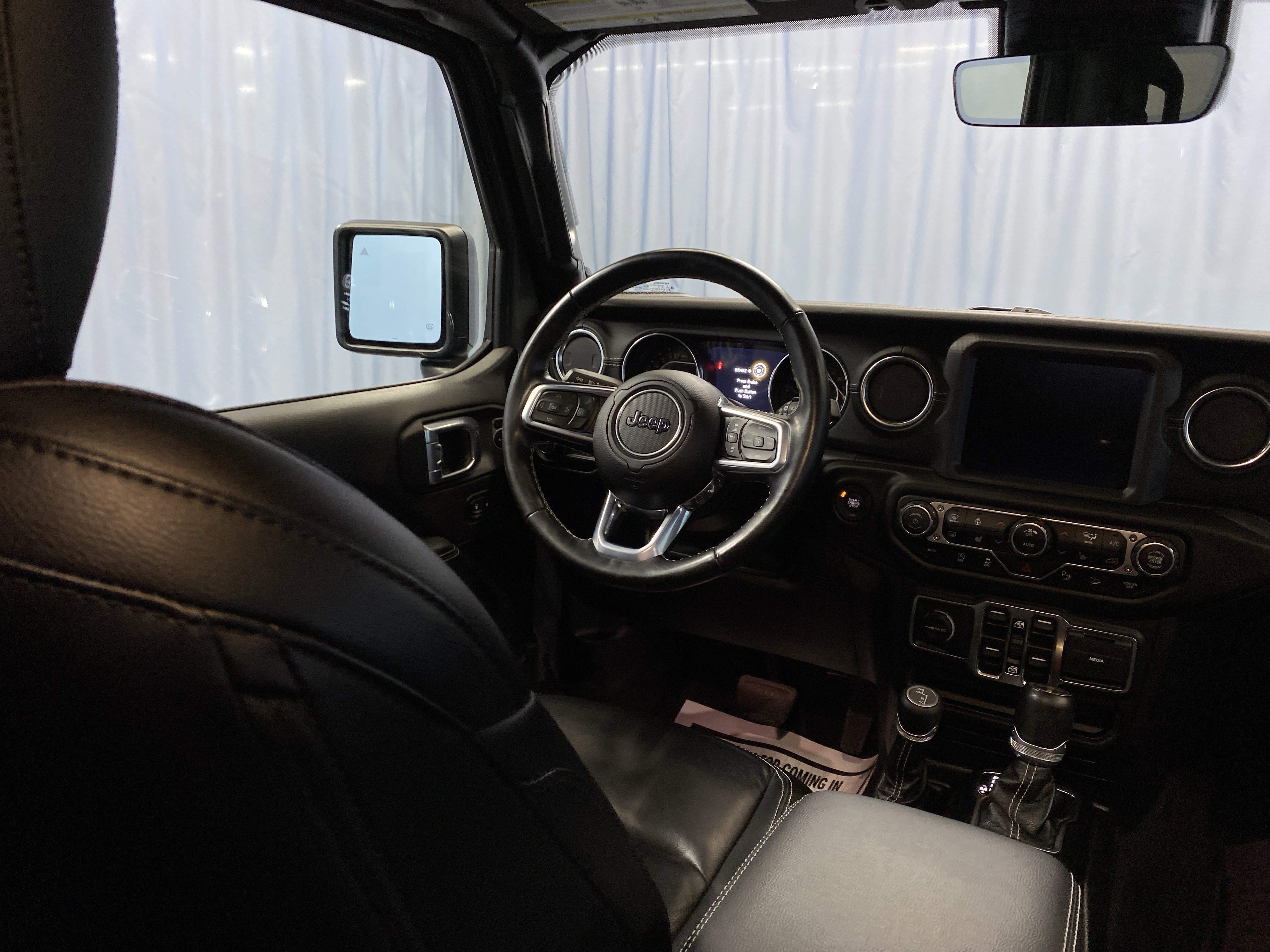 Used 2021 Jeep Wrangler Unlimited Sahara image 38